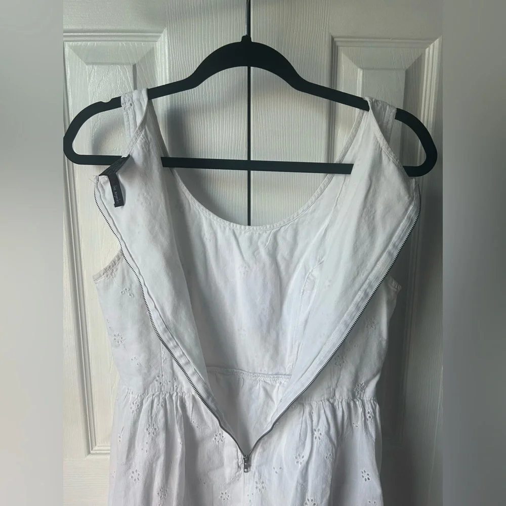Cute white floral eyelet/broderie anglaise sun dress - size medium (M)